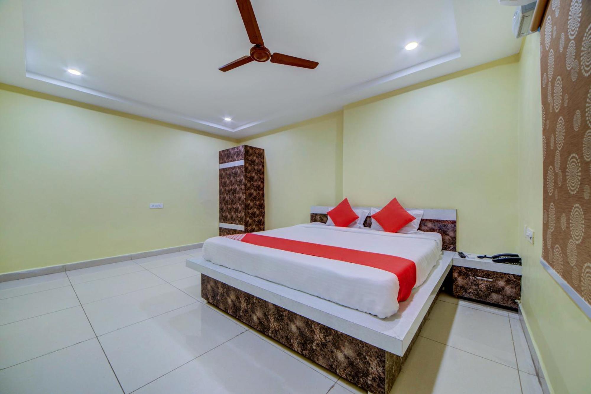 Hotel O Ksl Guest House Karimnagar Exteriér fotografie